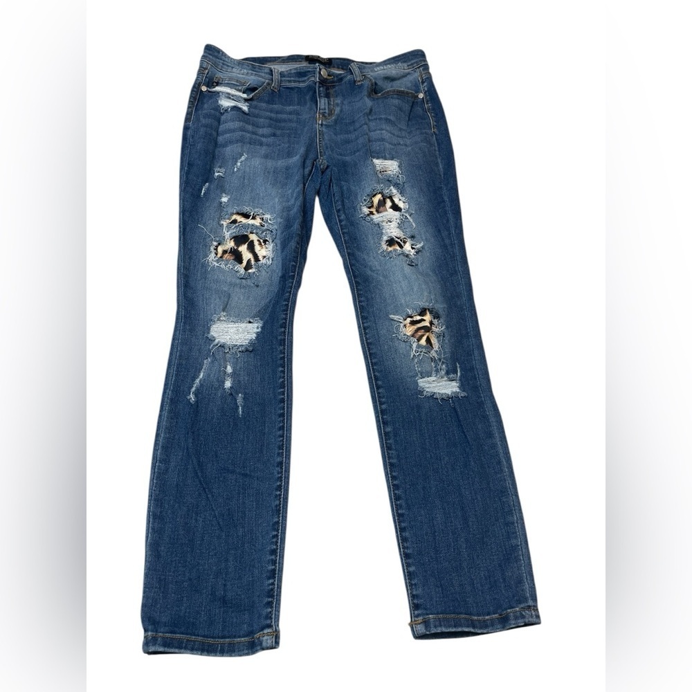 Judy Blue JB8265MD Cheetah Patch Distressed Skinny Fit Jeans Women’s size 15/32